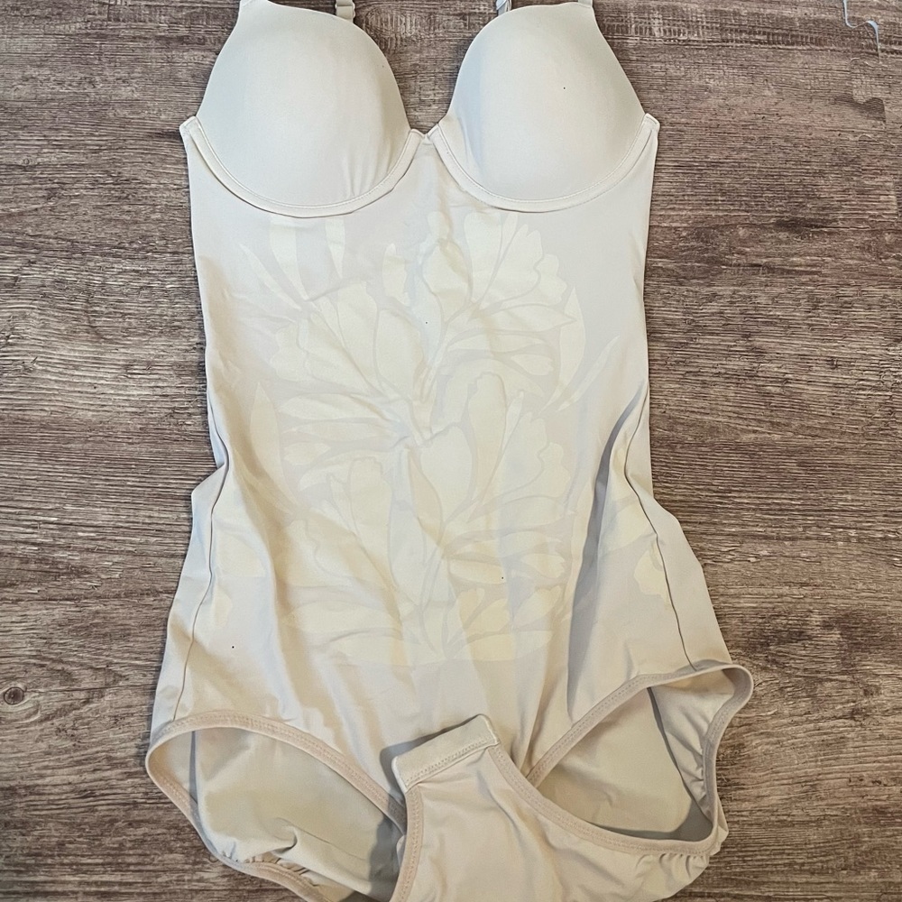 Maidenform Tan Bodysuit Shapewear Size Small